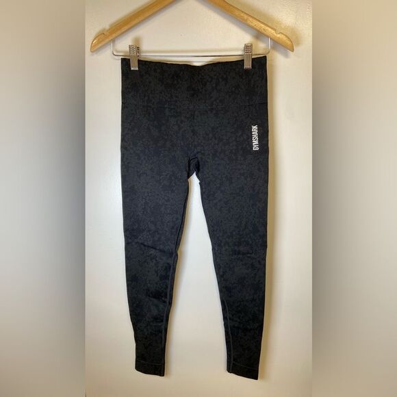 Gymshark Charcoal Black Adapt Camo Seamless Leggings. Size small - Picture 1 of 8